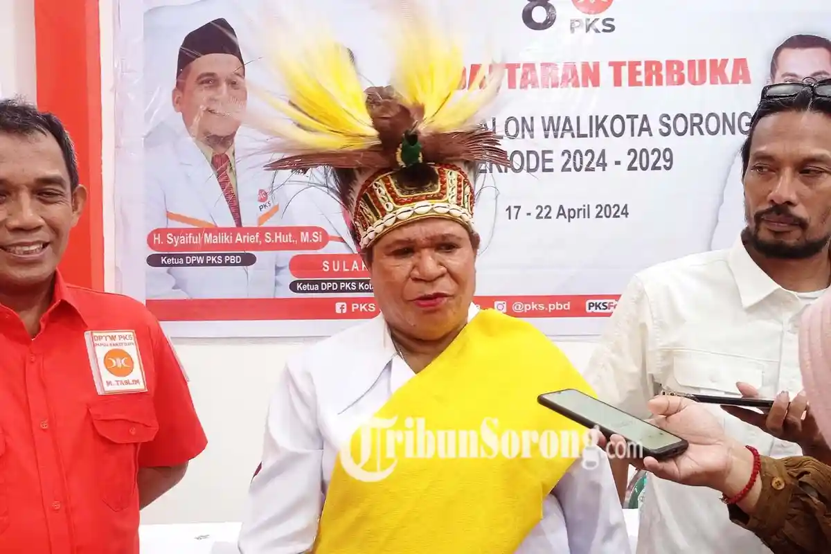 Istri Lamberthus Jitmau Resmi Daftar di PKS, Petronela Kambuaya Gagas 3 Isu Besar