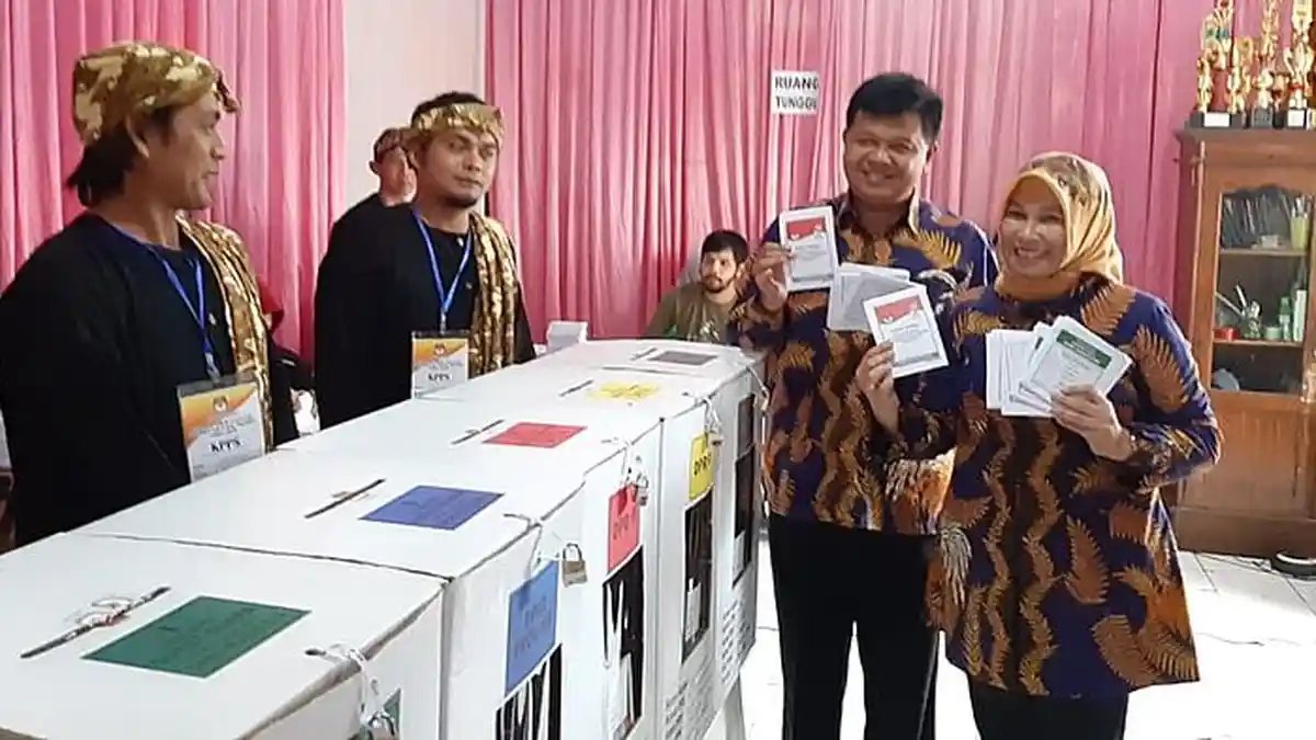 Bupati KBB Punya Ritual Ini Sebelum Mencoblos, Sebelum Pergi ke Kantor Pun Suka Dilakukannya