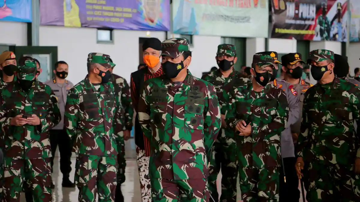 Survei Terbaru: TNI Jadi Institusi yang Raih Tingkat Kepecayaan Paling Tinggi dari Anak Muda