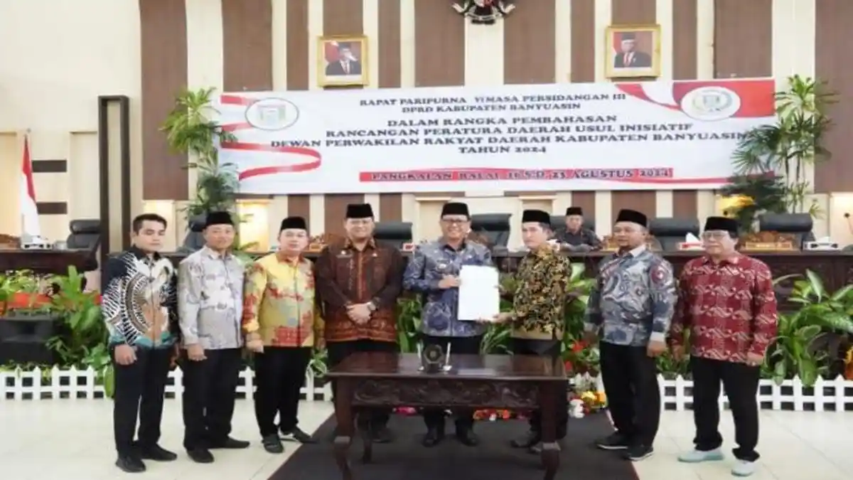 Pj Bupati M Farid Sepakati Tujuh Raperda Usul Inisiatif DPRD Banyuasin yang Sudah Ditandatangani