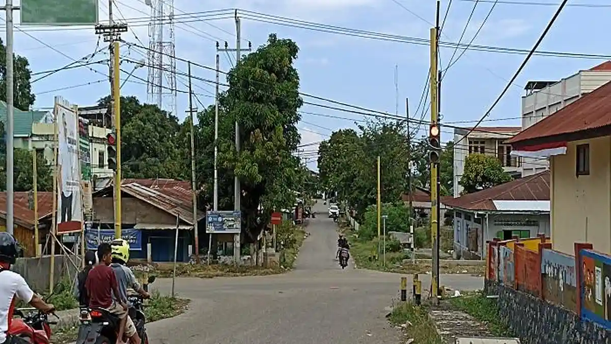Warga Minta Pemkab Manggarai Timur Tak Pasang Tanda Larang di Jalan Menuju Pasar Borong