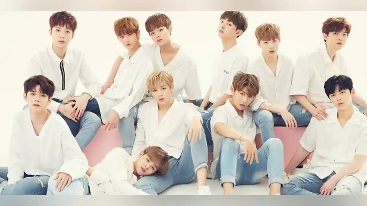 Wanna One Ungkap Nama Fandom dan Salam Grup dalam Video Pertama Mereka