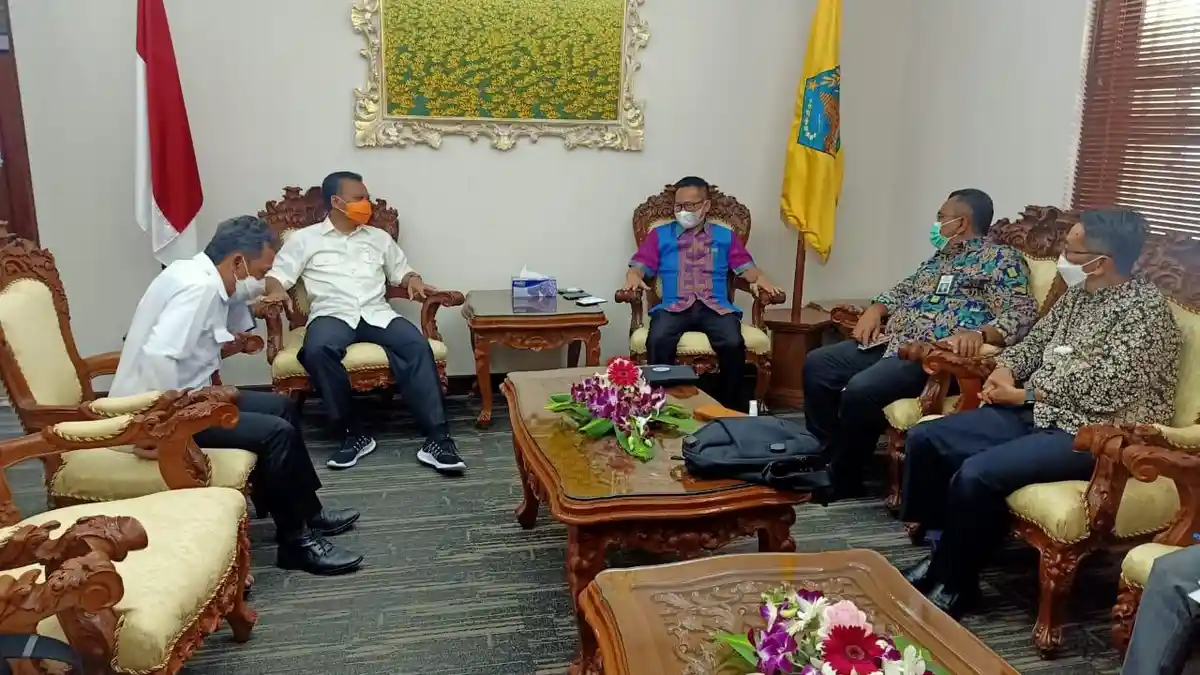 Stafsus Wapres RI Sukriansyah Tinjau Pembangunan Bendungan Sidan di Bali