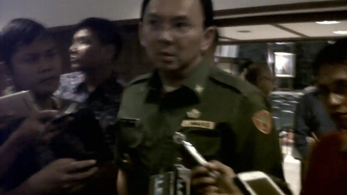 Ahok Kecam Warga Pinangsia yang Mau Untung Sendiri
