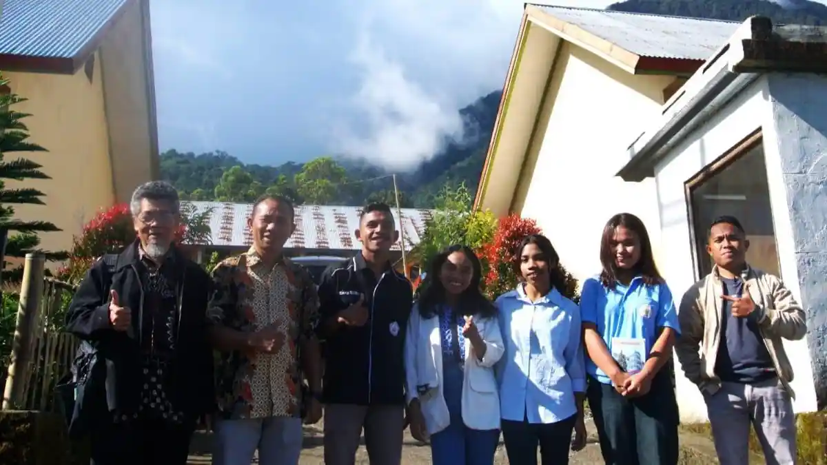 Mahasiswa Unika Ruteng Magang di SMAN 5 Poco Ranaka, Dapat Banyak ...