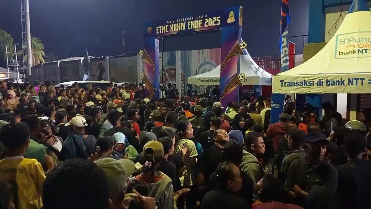 Calo Tiket ETMC XXXIV Berkeliaran di Stadion Marilonga Ende, Tiket 10 Ribu Dijual 30 Ribu