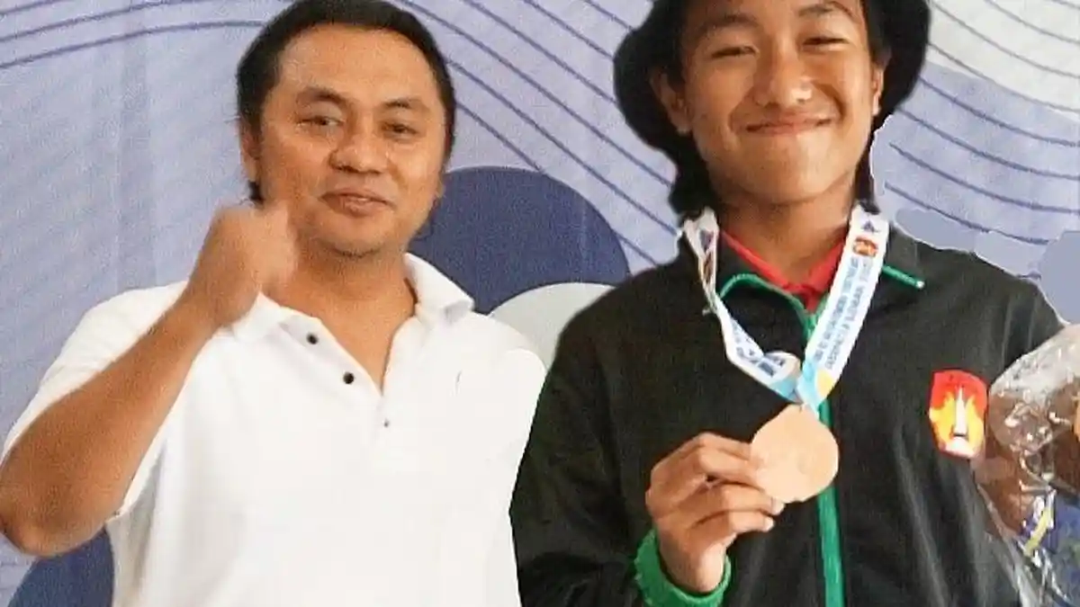 Pegolf Muda DIY, F Nikola Surya Nugraha Finish di Peringkat 3 Kejurnas Golf Junior 2023