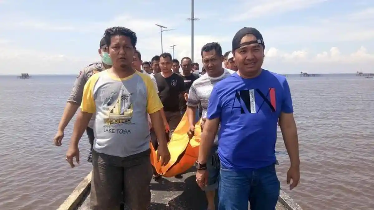 Mayat-Mayat yang Mengapung di Perairan Bengkalis Diduga TKI Ilegal dari Malaysia
