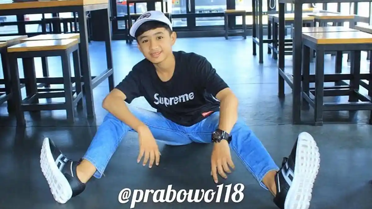 Dihujat Lantaran Meet and Greet Berbayar, Bowo Alpenliebe Ungkap Fakta Sebenarnya!