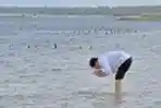 Presiden Jokowi di Pantai Nemberala