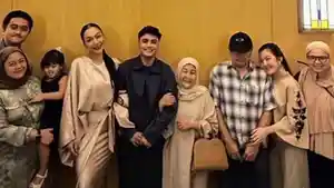 Denada-dengan-keluarga-Ressa-Rossano.jpg