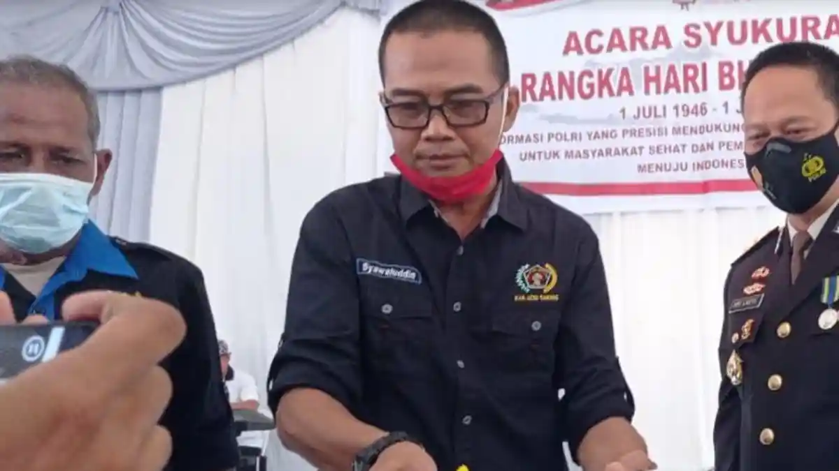 Ketua PWI dan Kapolres Aceh Tamiang Potong Tumpeng Bersama di Hari Jadi Bhayangkara