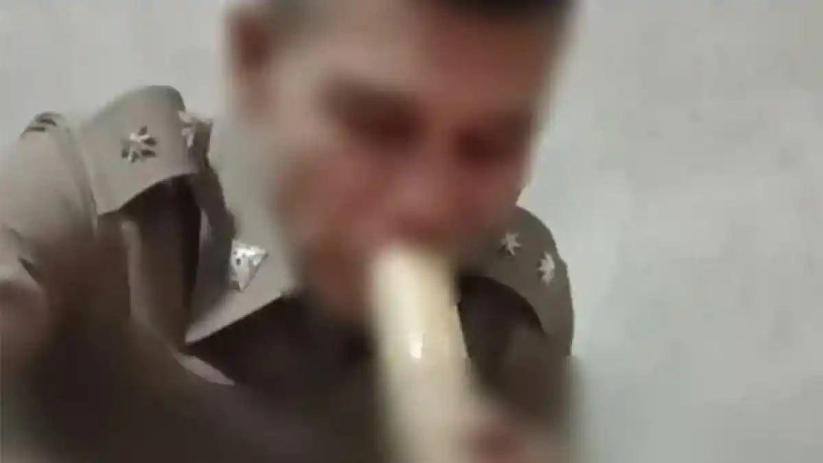 VIRAL ! Polisi Berpangkat Wakil Inspektur Terekam Isap Ganja, Diperiksa Polda, Ternyata Sakit Jiwa