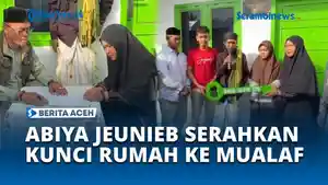 Abiya-Jeunieb-Serahkan-Kunci-Rumah-BMU-ke-125-Kepada-Wanita-Mualaf.jpg