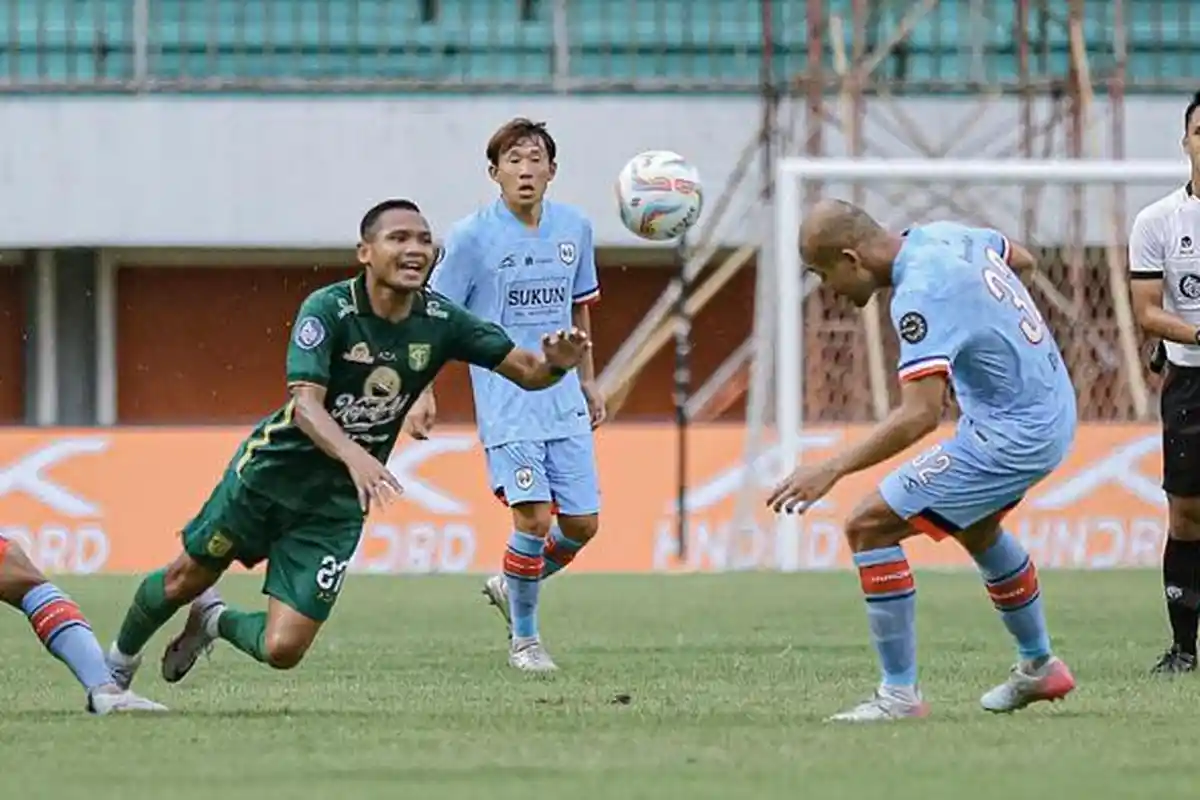 Bajul Ijo Akhiri 4 Laga Puasa Poin, Uston Nawawi Syukuri Hasil Imbang Rans Nusantara vs Persebaya