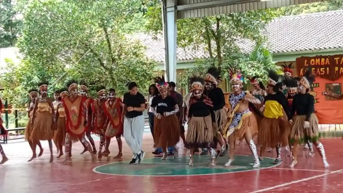 Lomba Tarian Modern Papua di SMP YPJ Kuala Kencana Sukses Digelar, Ini Juaranya