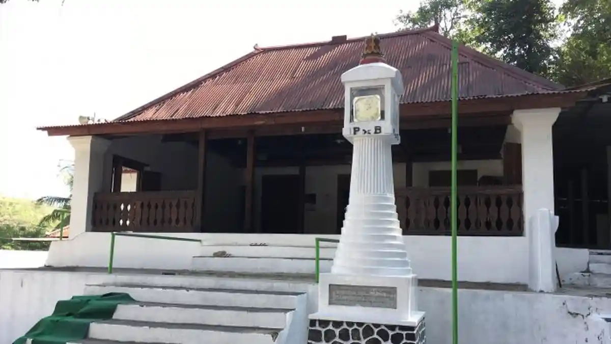 Kisah Dua Abdi Dalem Masjid Pajimatan Imogiri