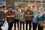 Menteri-Rachmat-terima-kopi-Bengkulu.jpg
