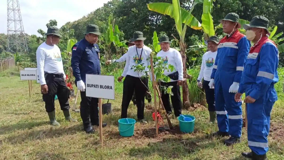 Pertamina EP dan PEPC Alas Kemuning Lakukan Penanaman Pohon di Desa Nglobo Blora