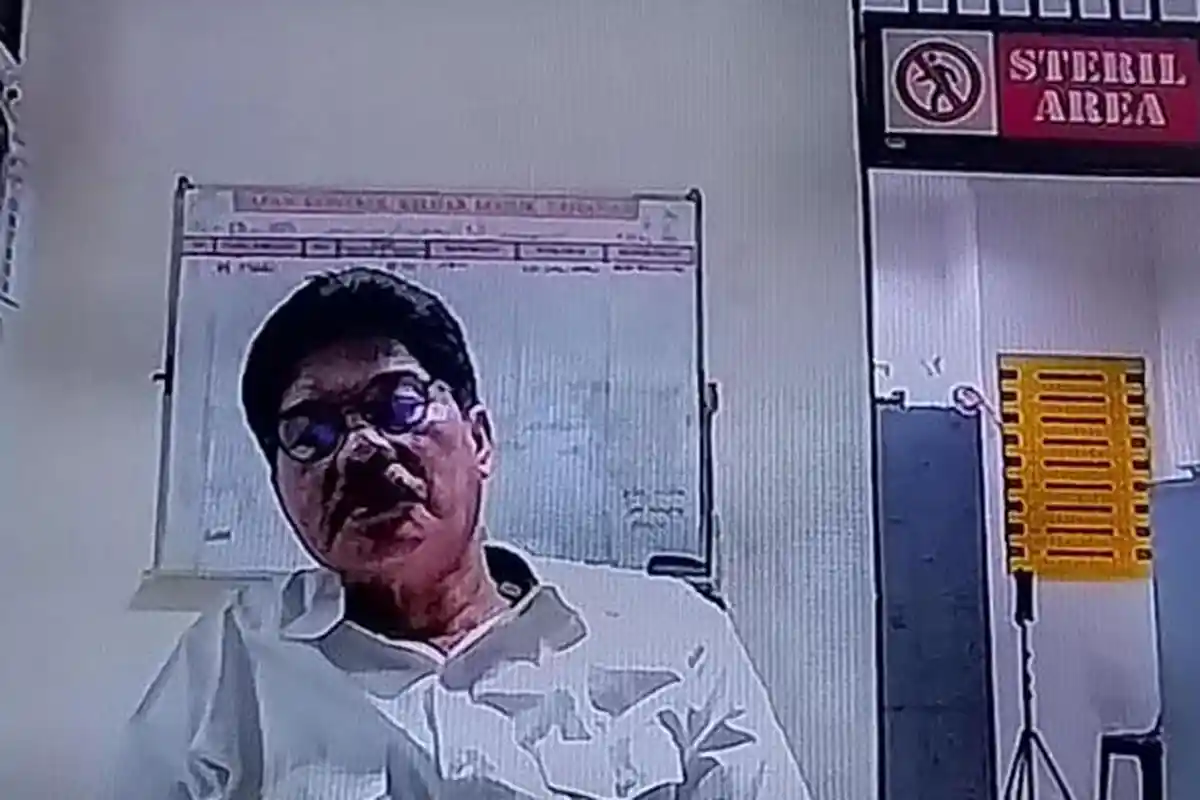 BREAKING NEWS - Korupsi DAK, Eks Kadispendik Jatim Divonis 7 Tahun Penjara dan Denda Setengah Miliar