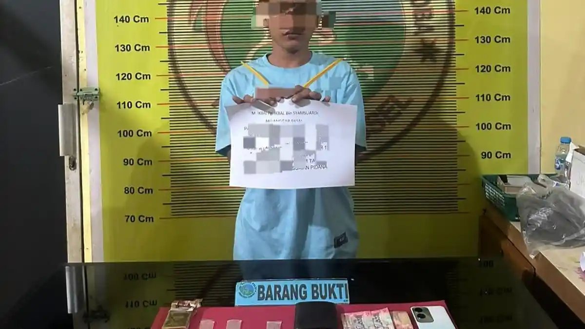 Mahasiswa di Pesisir Selatan Ditangkap Saat Diduga Hendak Transaksi Sabu, Polisi Sita 8 Paket