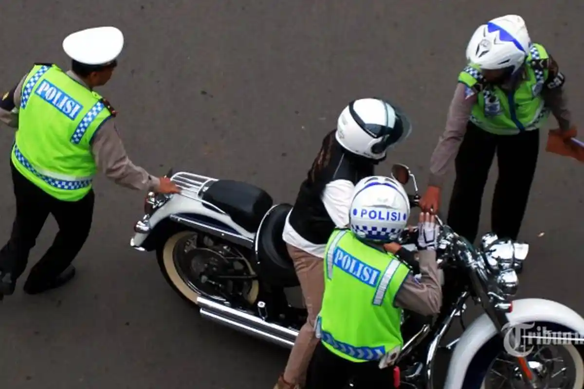 Operasi Zebra Digelar Serentak Mulai Hari Ini - Jenis-jenis Pelanggaran Ini Sasaran Tilang Utama