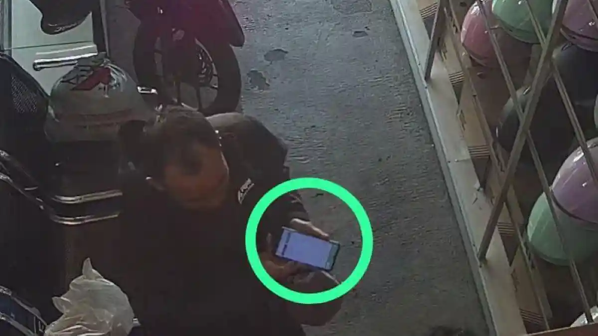 Mengaku Bayar Pakai QRIS, Oknum Polisi Tipu Toko Helm di Cileunyi Bandung