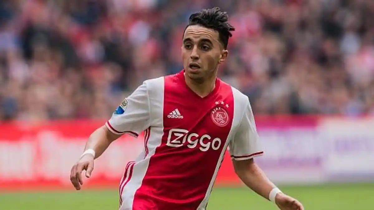 Pemain Ajax Amsterdam Ini Masih Terbaring Koma Pasca Koleps di Tengah Lapangan