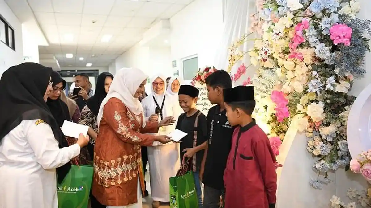 Puluhan Anak Ikuti Sunat Massal di RSIA