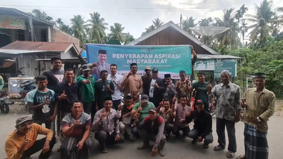 Warga Salah Sirong Bireuen Minta Dibangun Jalan Tembus Jeumpa Juli