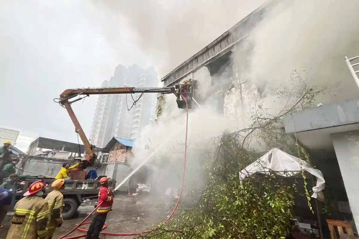 BPBD Balikpapan Miliki 2 Unit Mobil Pemadam Skylift, Hanya 1 yang Berfungsi Optimal