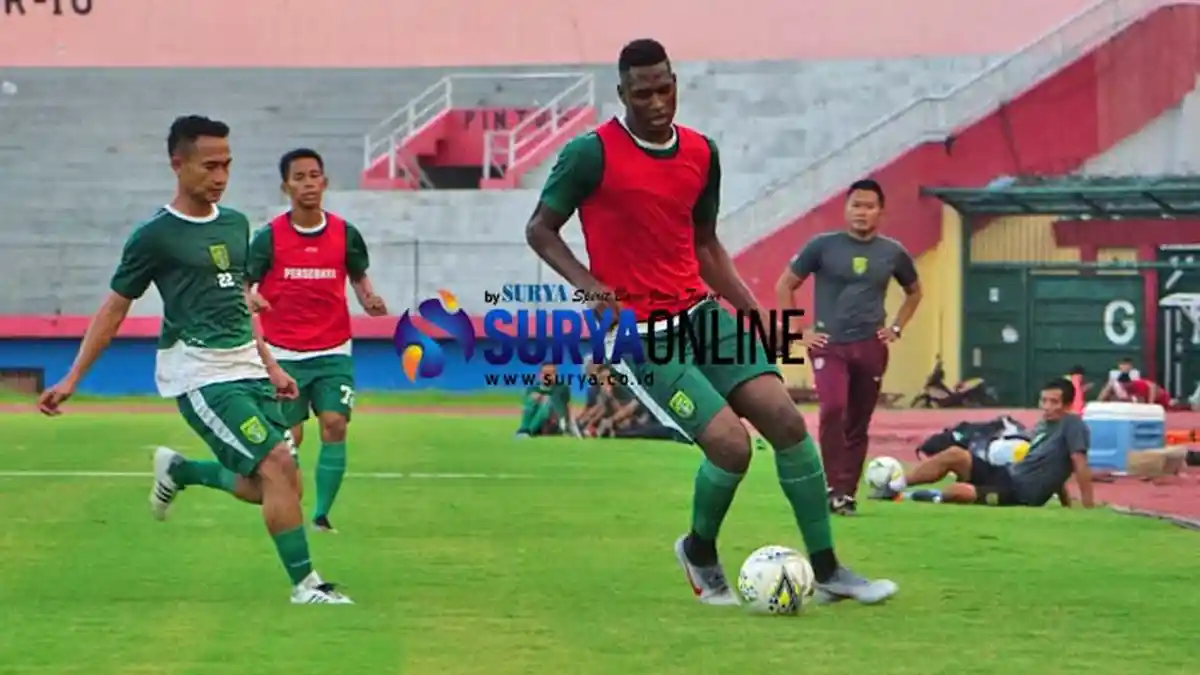 Amido Balde Sudah Bisa Main Bela Persebaya Surabaya Lawan Kalteng Putra di Liga 1 2019