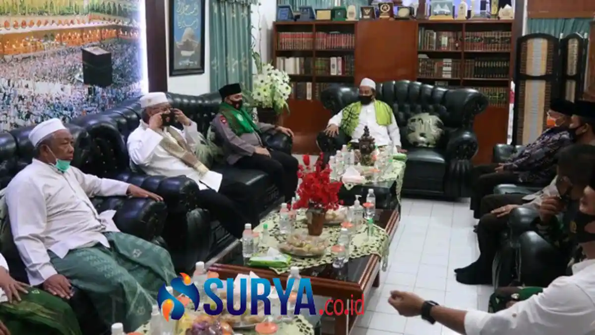 Kapolda Jatim Minta 'Restu' Ulama Sumenep untuk Jaga Pilkada 2020