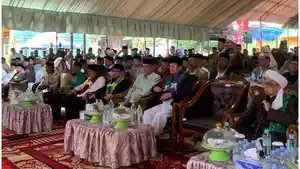 HAUL-AGH-Potret-tokoh-dan-ulama-hadiri-Haul-ke-29-AGH.jpg