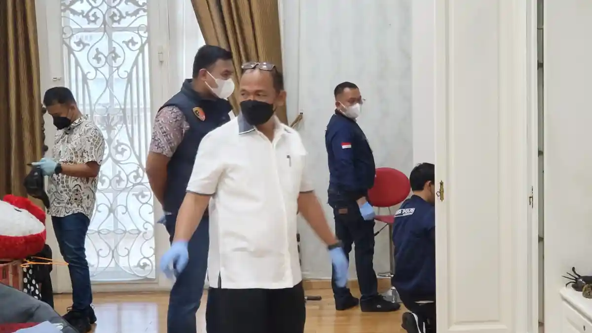 Pasca Kasus Naik Sidik, Polda Sumut Geledah rumah Bos Judi Apin BK Selama 6 Jam