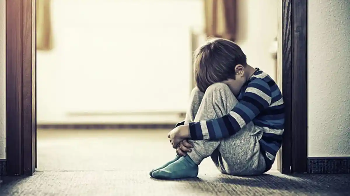 OMG! Ribuan Anak-anak Menelepon Nomor Bantuan di Hari Natal, Alasannya Bikin Sedih!