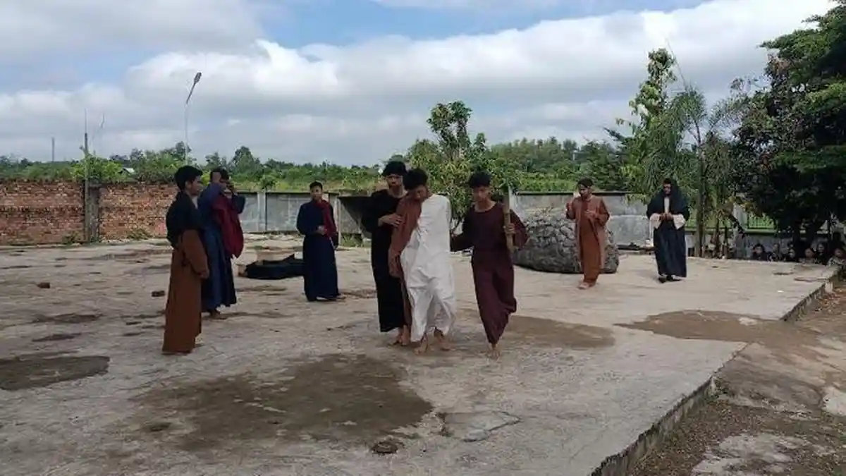 Ibadah Jumat Agung Gereja Santo Gregorius Agung Jambi Berjalan Lancar