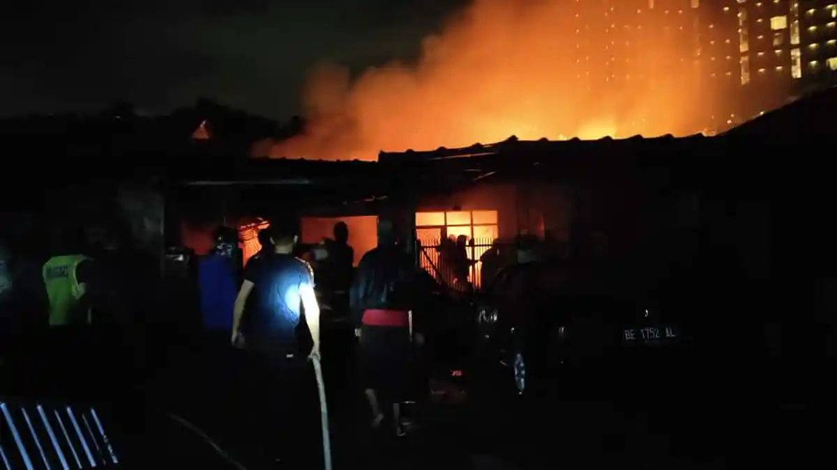 Dugaan Penyebab Terbakarnya Tepekong di Sukaraja