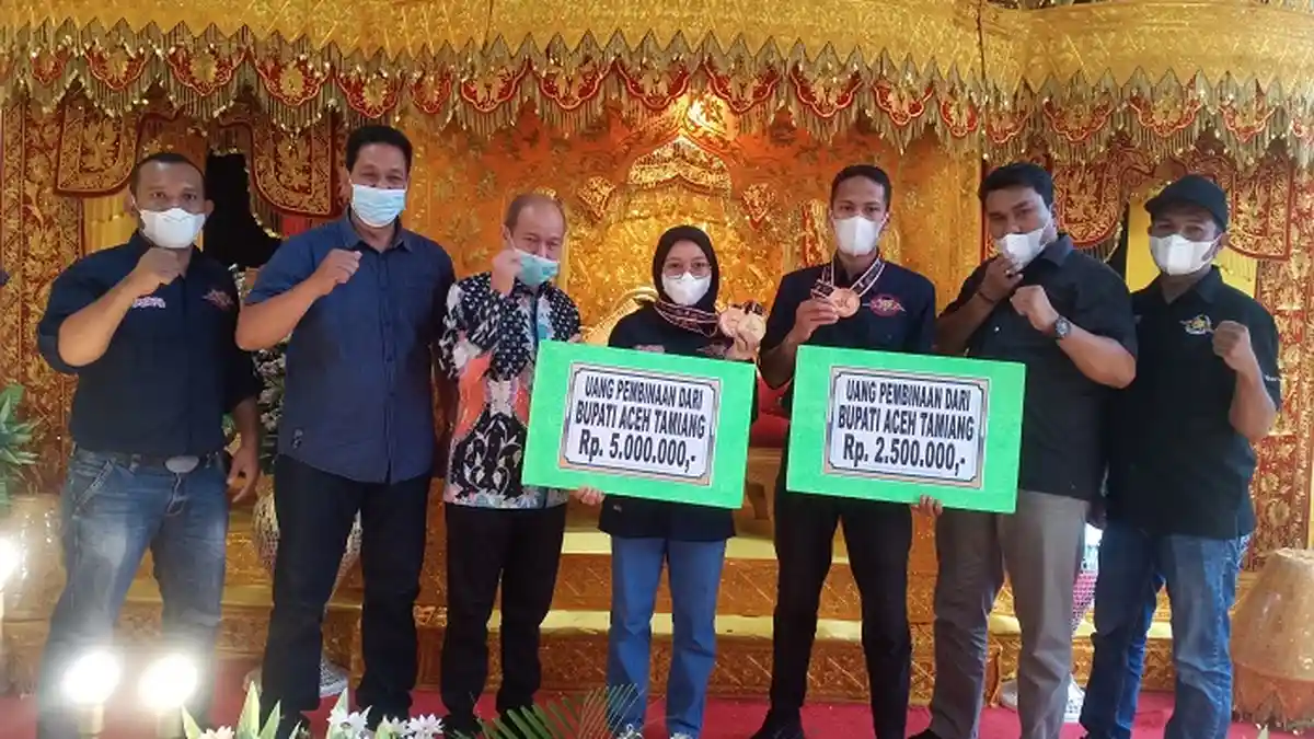 Pulang dari Papua, Atlet Tarung Derajat Langsung Disambut dan Dijamu Bupati Mursil di Pendopo