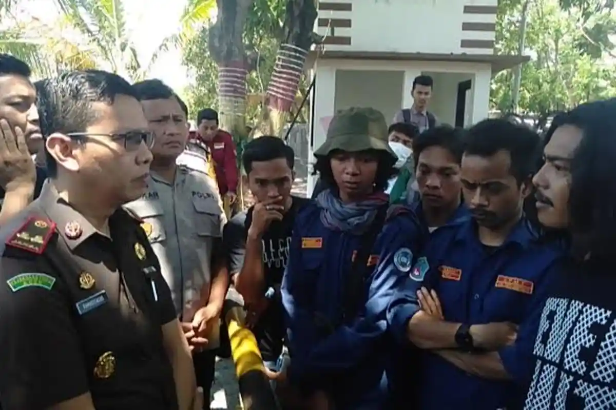 Desak Tahan Tiga Tersangka Maming RSUD Lanto Dg Pasewang, HPMT Seruduk Kejari Jeneponto