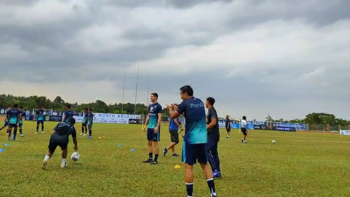 Agenda Persib Bandung Latihan di Batam, Hari Ini Uji Coba Melawan Tim Lokal
