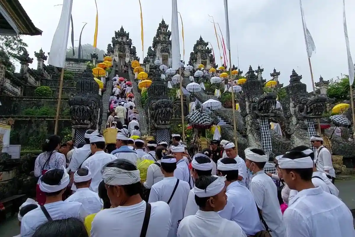 Otonan Rabu Umanis Medangsia, Umur Capai 72 Tahun, Begini Nasibnya
