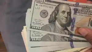 Rupiah-Tertekan-Nyaris-Tembus-17000-per-Dolar-AS.jpg