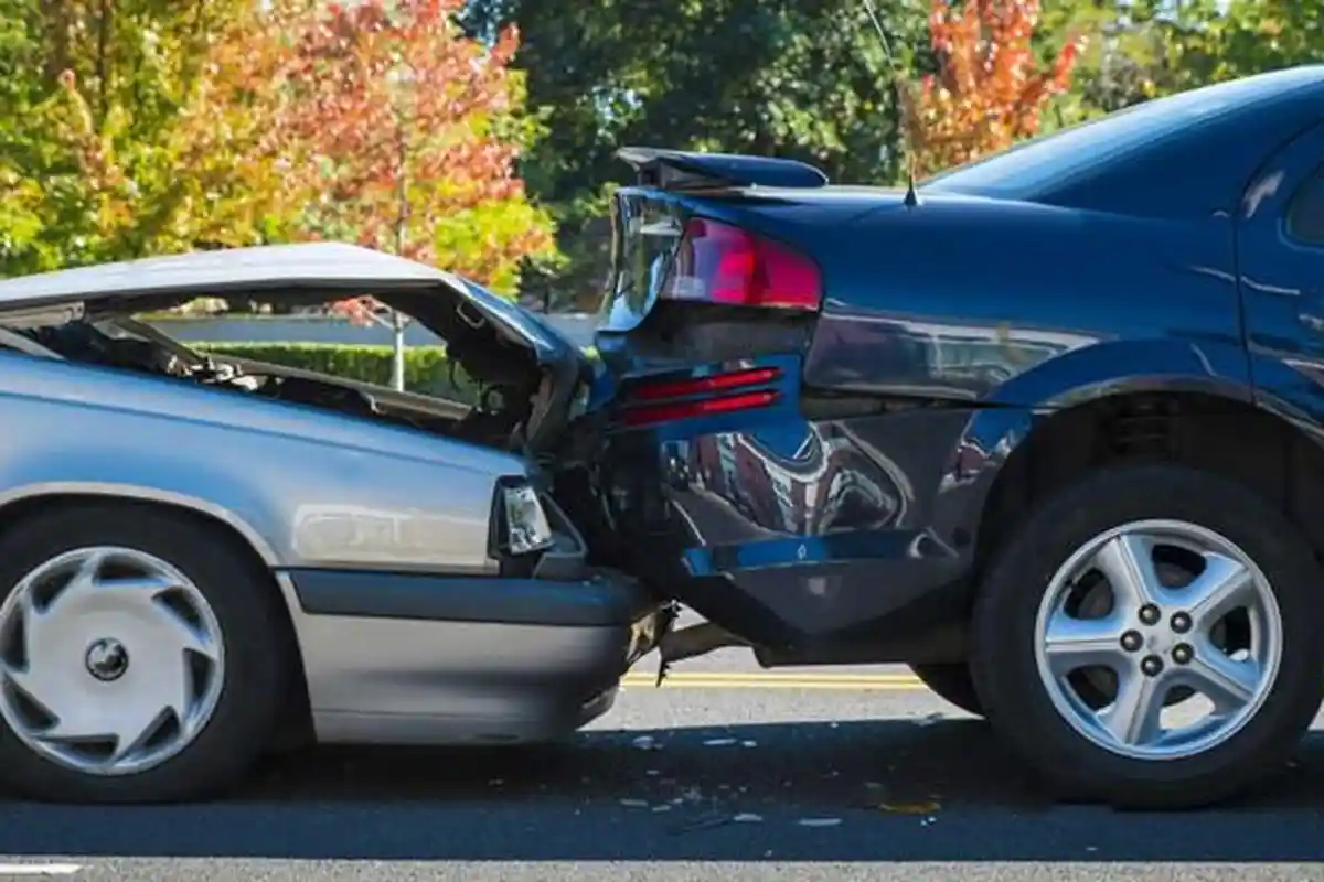 Kecelakaan di Solo: Sopir Innova Diduga Kena Serangan Jantung Sebelum Tabrak 2 Mobil