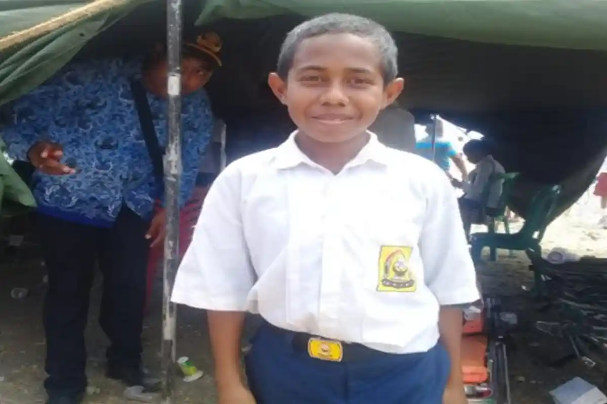 Yohanes Bocah SMP yang Panjat Tiang Bendera Saat Upacara HUT RI ke 73 Pagi Ini Terbang ke Jakarta