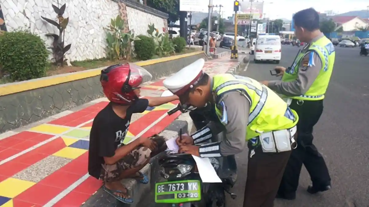 Polisi Bakal Tindak Pengendara di Bawah 17 Tahun Tanpa SIM
