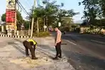 Kecelakaan-maut-Petugas-Satlantas-Polres-Bojonegoro-saat-olah-tempat-kejadian.jpg