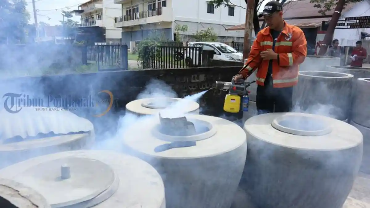 Puluhan Komunitas Lakukan Aksi Gabungan Gerakan Lawan DBD - aksi-gabungan-gerakan-lawan-dbd-7.jpg