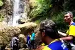 Yayasan Ngarumat Lembur Tanam 1000 Pohon Lestarikan Alam