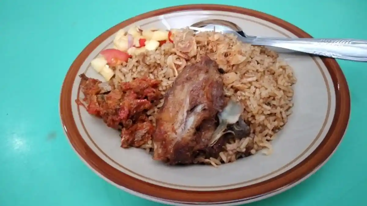 Wisata Kuliner Solo : Nasi Tomat Bang Umar, Perpaduan Masakan Arab & India yang Menggugah Selera